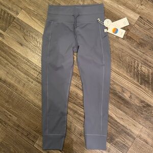 NWT - Vuori - Daily Pocket Legging - Mercury - Size L